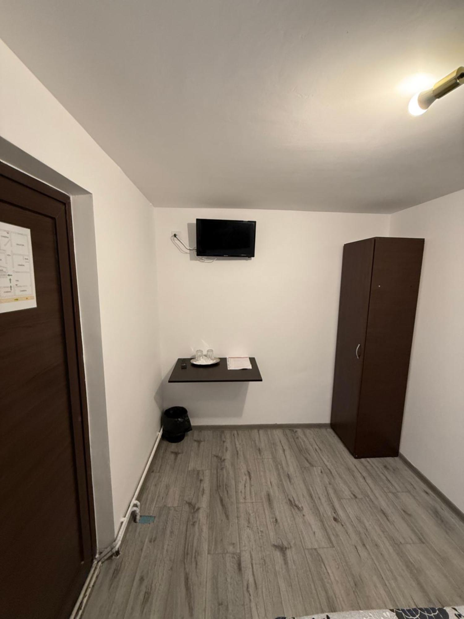 Casa Bucovineana Aparthotel Iasi Exterior photo